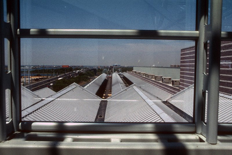 19890450-njt.jpg - May 22, 1999: A roof-top view of the Atlantic City Rail Terminal. Note how the Convention Center now extends out along Track 5 at right.