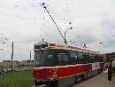 512 St. Clair streetcar lays over at Gunn's Loop