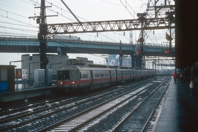 19820550-cr-cdot.jpg - A ConnDOT/Conrail commuter train of M2s (8522/23-8524/25-8412/13) stops at Bridgeport, CT. December 23, 1982.
